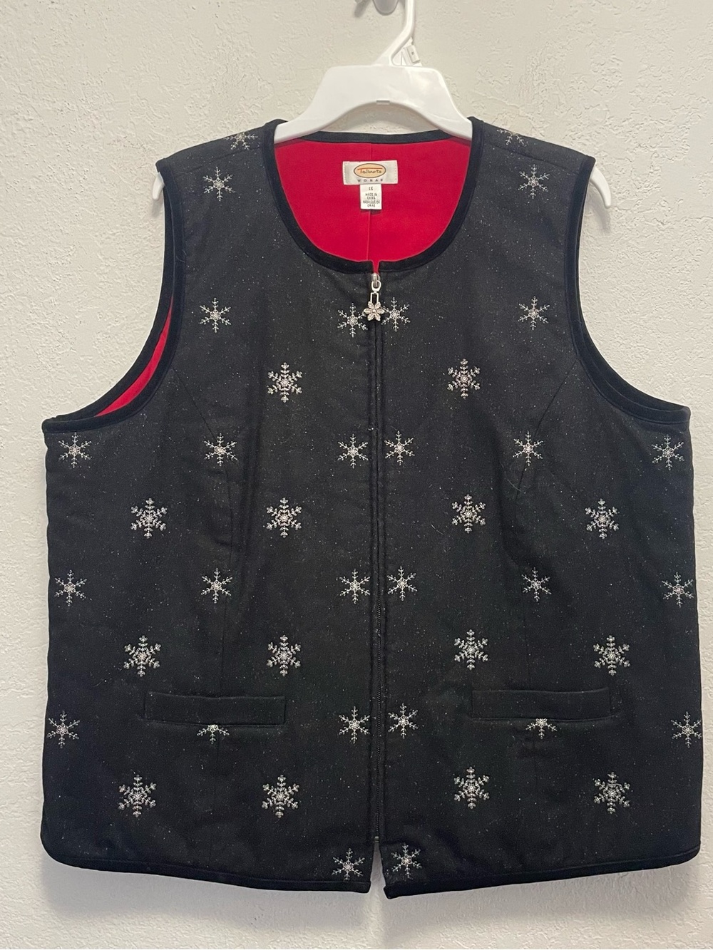 TALBOTS Women’s 1X wool blend vest black with silver snowflakes zip front Winter